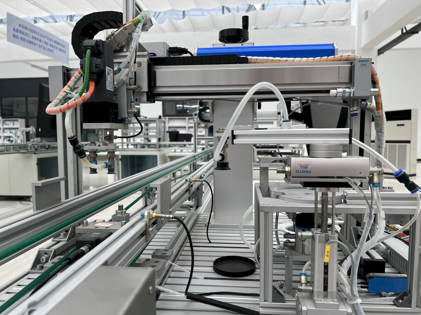 Industrial UPS Manufacturers
